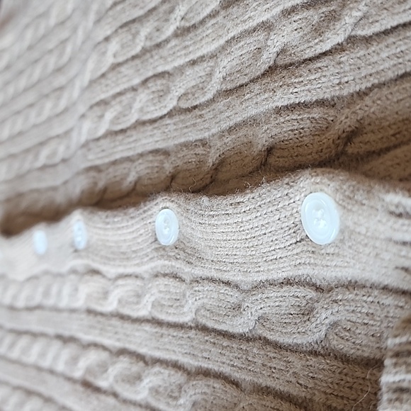 CASUAL CORNER Italian Merino Wool Sweater - Picture 6 of 10